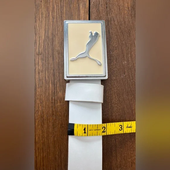 Puma White Leather Belt with Cream & Silver Enamel Logo Buckle - Picture 5 of 9